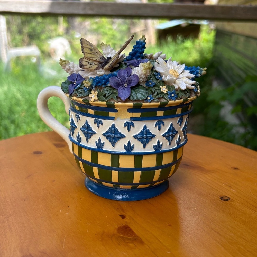 Vintage‎ MacKenzie-Childs Aurora Teacup Trinket Box Floral Butterfly 2002 Decor